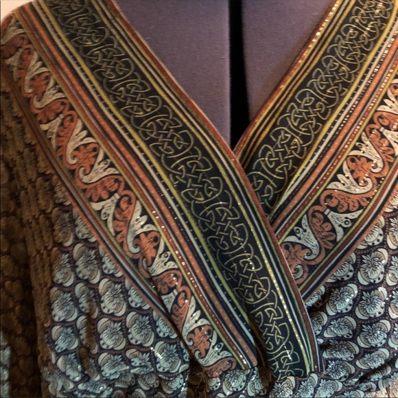 EUC-Blouse/Top In Earth-tones in size 30-32 - Picture 6 of 8